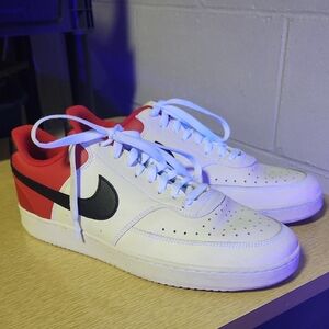 Nike Men's White, Red, and Black Sneakers